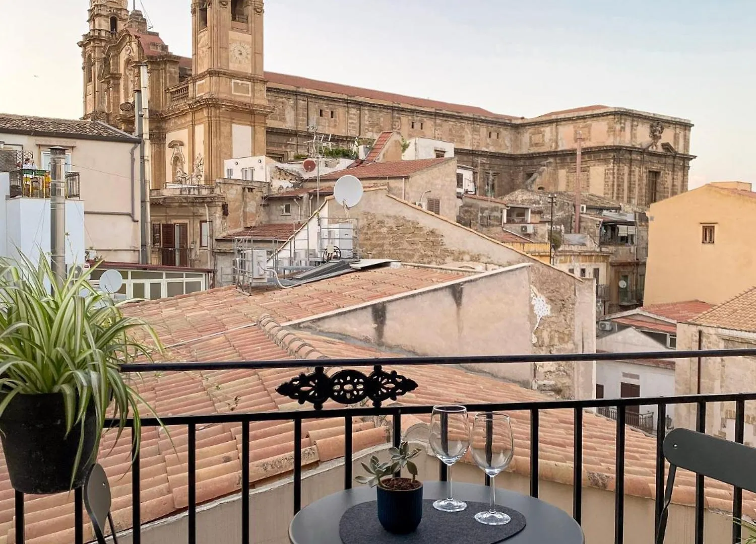 Konukevi Lulom - Rooftop Boutique Rooms Palermo