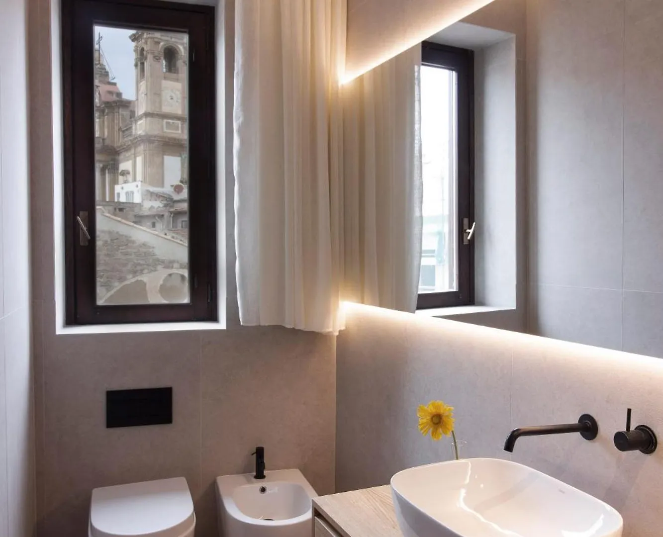 Lulom - Rooftop Boutique Rooms باليرمو بيت ضيافة